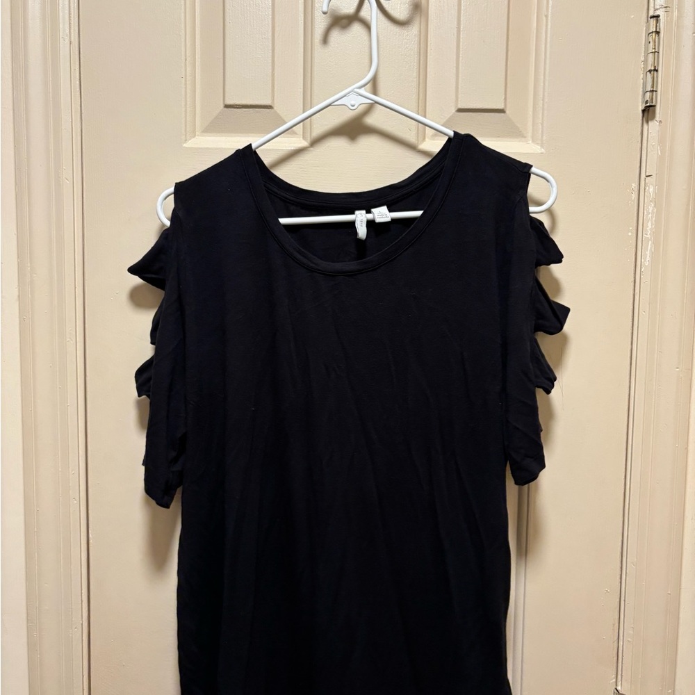 Black Cold-Shoulder Ruffle Sleeve Top - Women